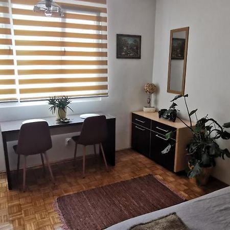 Stan Na Dan Predah Apartamento Užice Exterior foto