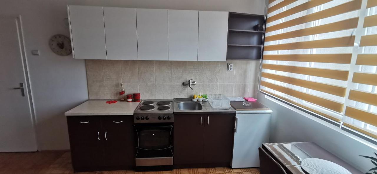 Stan Na Dan Predah Apartamento Užice Exterior foto